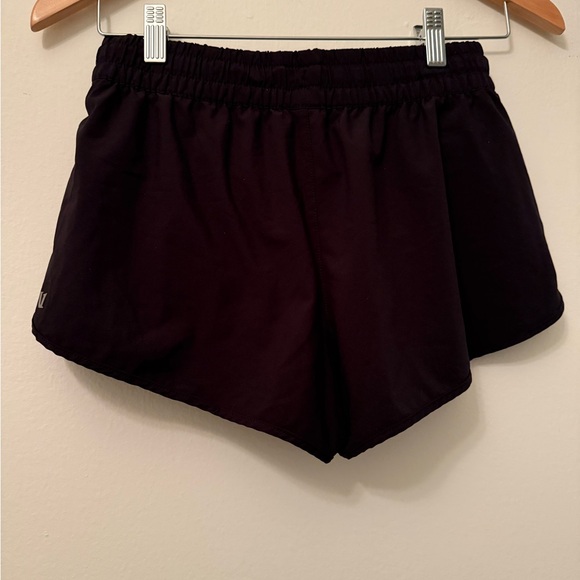 Vuori Black Shorts - Picture 3 of 5